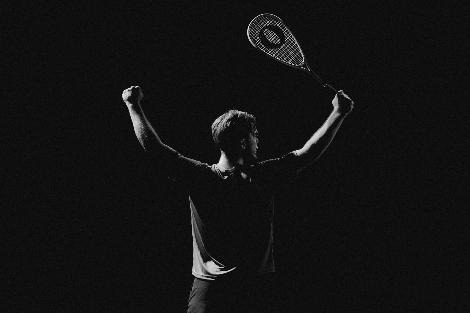 FAQ Friday – What’s the difference between head‑light and head‑heavy rackets?